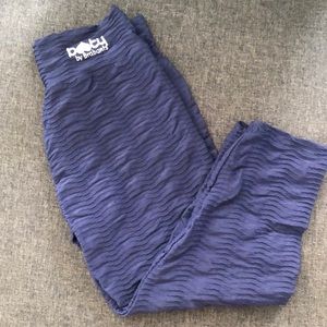 Cropped Capri Marinho. Bootybybrabants pants